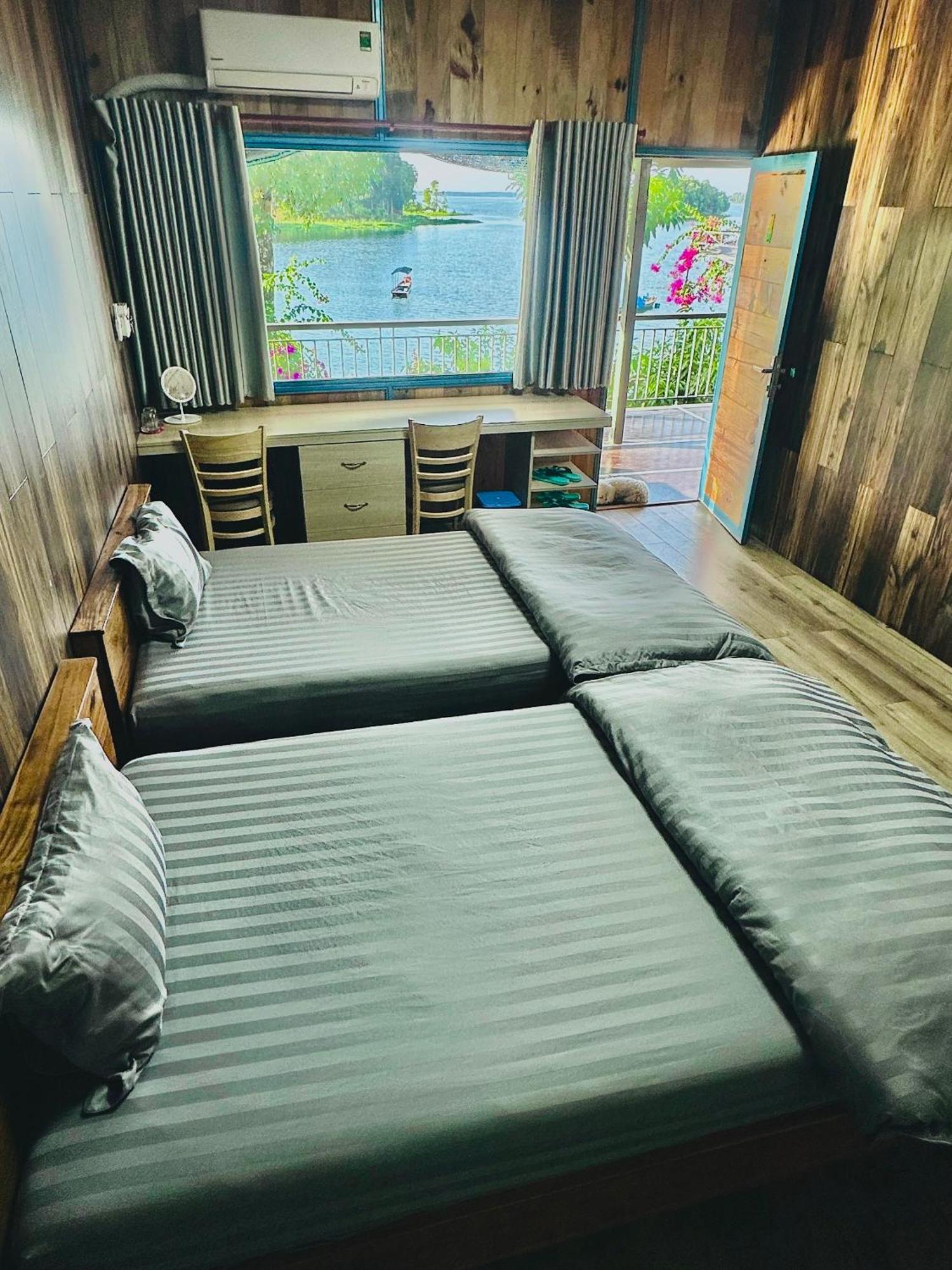 Ben Ho Homestay Xa Gia Tan Exterior foto